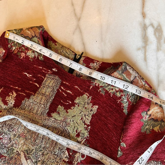 Rare Red Tapestry Shepherdess Scenic Dress - Medieval Renaissance Style - Picture 2 of 11